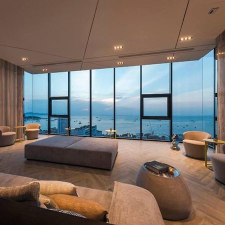 The Base Apartment Pattaya Exterior foto