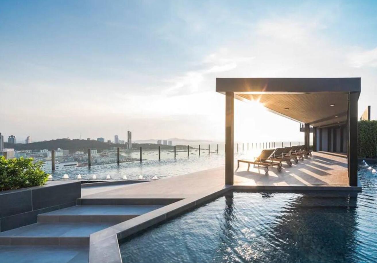 The Base Apartment Pattaya Exterior foto