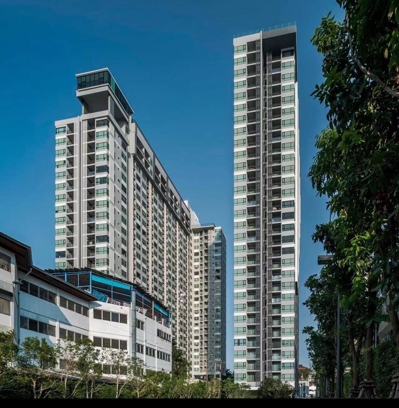 The Base Apartment Pattaya Exterior foto