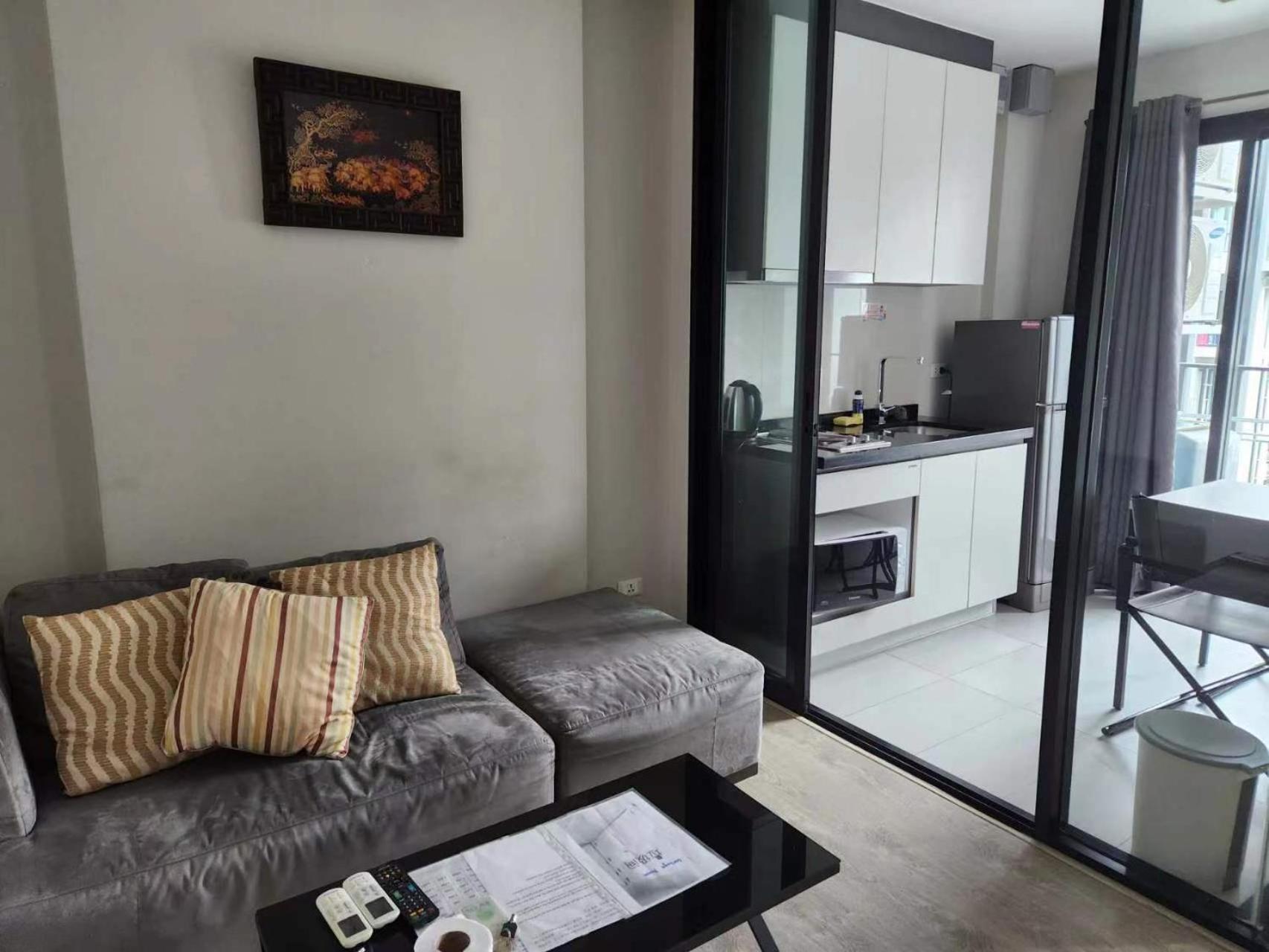 The Base Apartment Pattaya Exterior foto